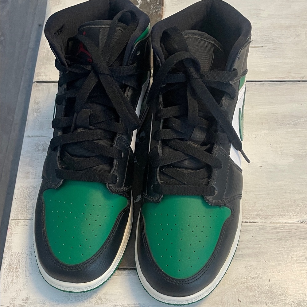 Men's Black and Green High-Top Nike Air Jordans